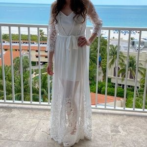 LeRose Lace Bridal Robe size XS/S
